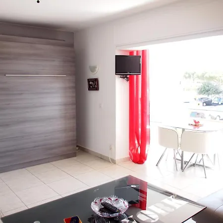 Apartment La Baie 12 *